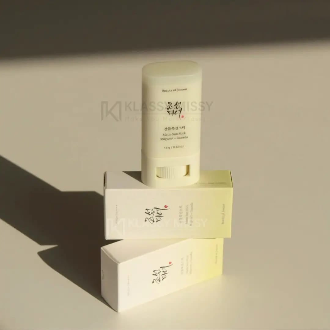 BEAUTY OF JOSEON MATTE SUN STICK : MUGWORT + CAMELIA SPF50+ PA++++)